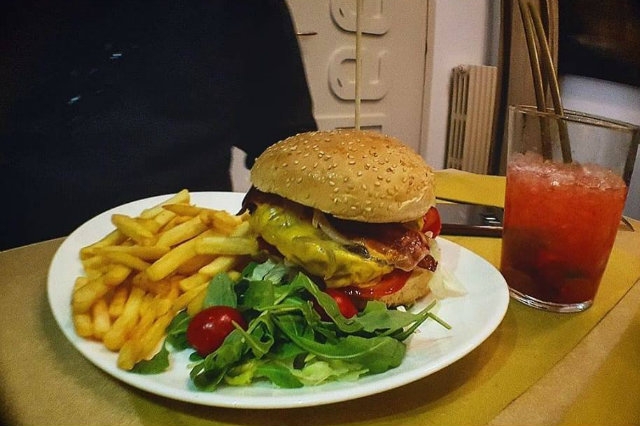deep milano hamburger