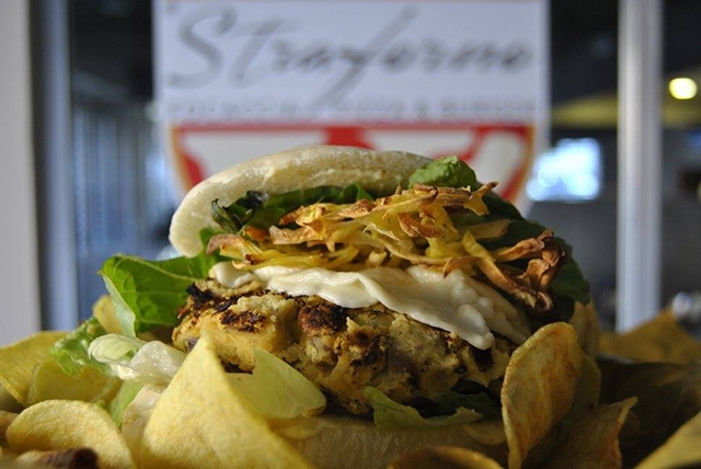 https://www.facebook.com/straforno/photos/a.1534181276826262/1534181560159567/?type=3&theater, straforno