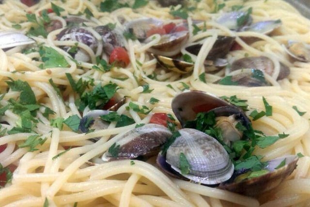 mangiare con 10 euro a roma la vongola vorace