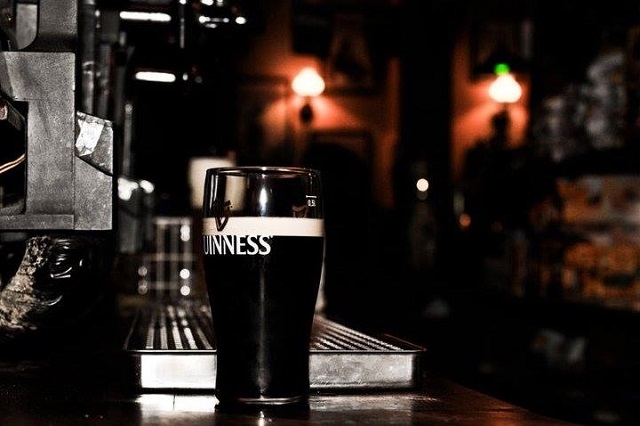 the green store pub https://www.facebook.com/la.guerrina/photos/a.1419111108339212.1073741827.1419099665007023/1419110938339229/?type=3&theater