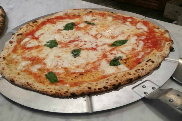 pizza margherita da michele pizzeria napoletana roma via flaminia nuova sede apertura novembre 2016