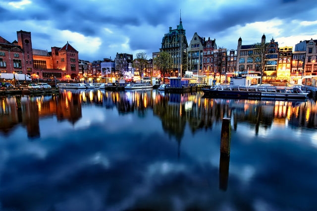 amsterdam evening flickr creative commons https://www.flickr.com/photos/jimnix/6987867768