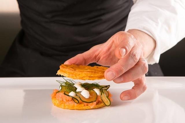 mercerie https://www.facebook.com/merceriehighstreetfood/photos/a.1917793081832240.1073741828.1909448589333356/1961823237429224/?type=3&theater