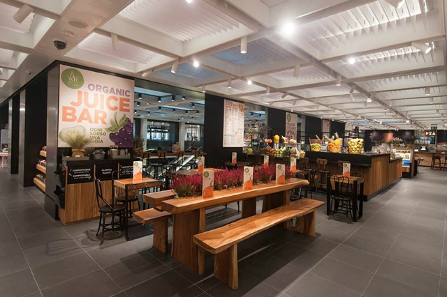 vivi bistrot food hall rinascente tritone roma nuova apertura ristorante macrobiotico bio veg vegano vegetariano insalate smoothies centrifughe frutta verdura