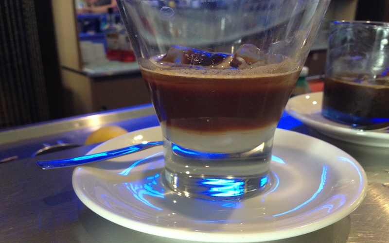 redattori licheri caffè in ghiaccio latte di mandorla 2