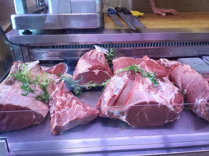 carne banco macelleria foto da facebook https://www.facebook.com/macelleriapantaleo1956/?fref=photo