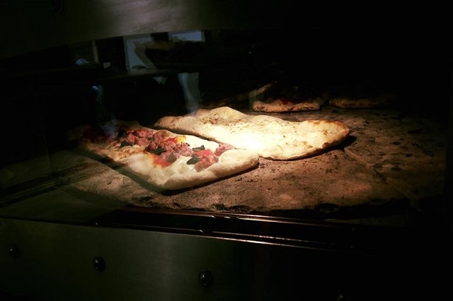 mangiapizza https://www.facebook.com/mangiapizzafirenze/photos/a.542004855974877.1073741831.301480916693940/958365497672142/?type=3&theater