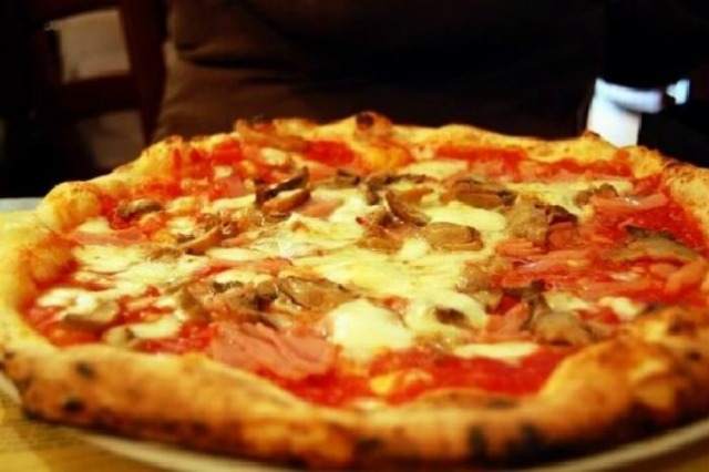 le pizzerie dei tifosi a napoli