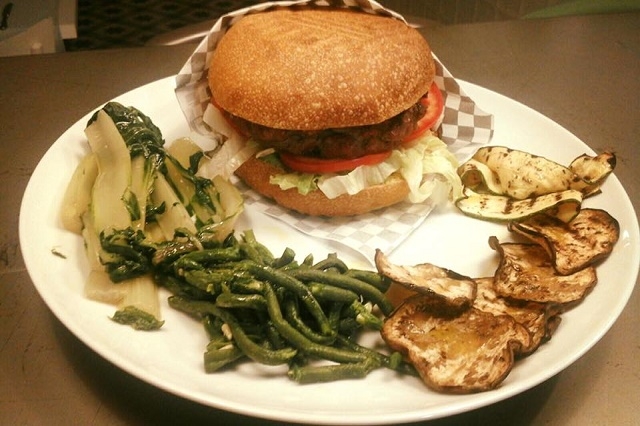 hamburger, mamarò cucina/emporio, castellaneta