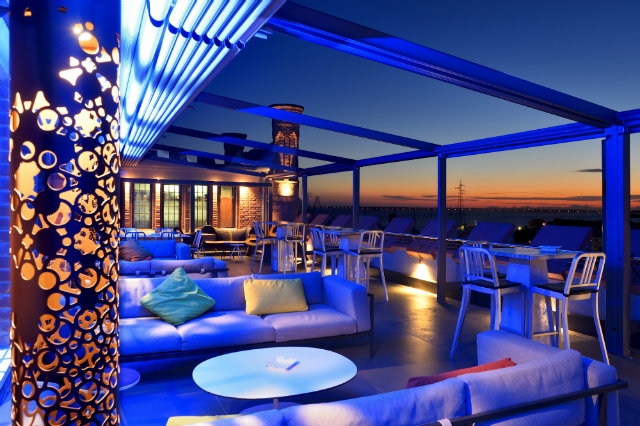 skyline roof top bar