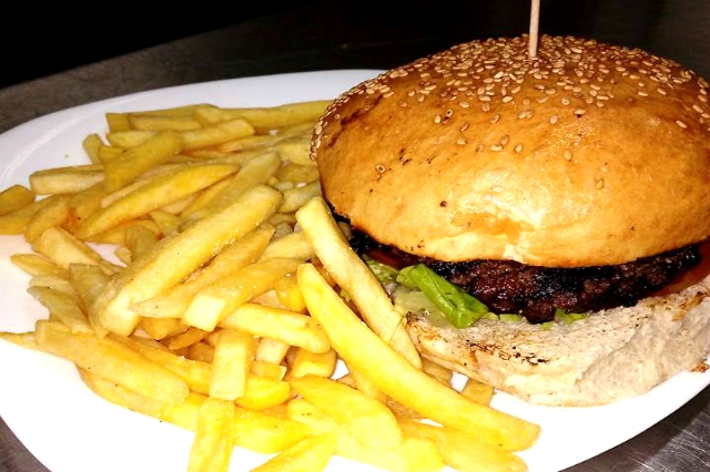 breweat hamburger patatine birrerie ristoranti monteverde cena fuori 7 locali roma