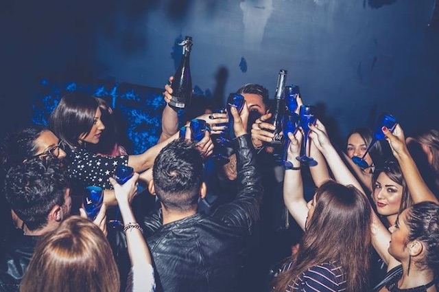 locali fuori orario firenze blue velvet
https://www.facebook.com/bluevelvetfirenze/photos/a.1331942970195721.1073742386.289586024431426/1331945306862154/?type=3&theater