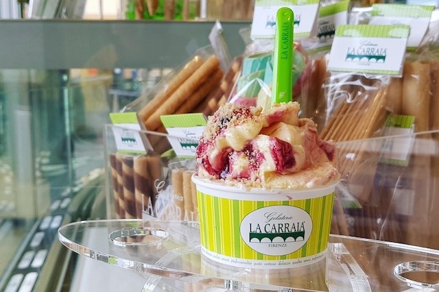 gelateria la carraia firenze
https://www.facebook.com/gelaterialacarraia/photos/a.1437649596280906.1073741827.492806430765232/1795476320498230/?type=3&theater
