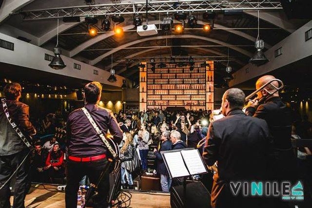 cena e spettacolo a roma vinile