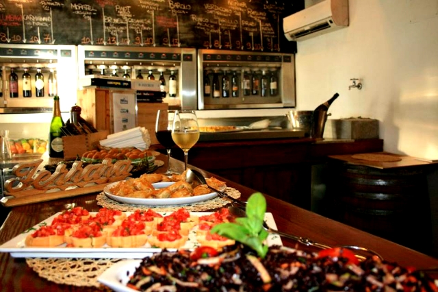 enoteca ferrara roma trastevere aperitivo in enoteca mescita buffet finger food