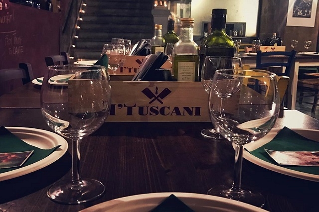 i' tuscani 3 https://www.facebook.com/ituscani3/photos/a.1759466344379402.1073741829.1757488877910482/1950855028573865/?type=3&theater