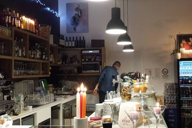astra cafe cinema padova