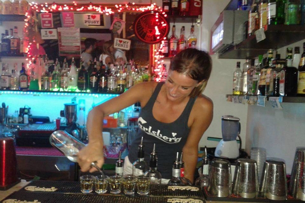 almalu trastevere assenzio shots shottini i migliori shots di roma bere drink in roma