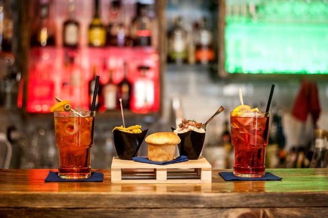 magnebevo e sto al pigneto spritz migliori spritz di roma preferito drink aperitivo long drink happy hour marta castagnone