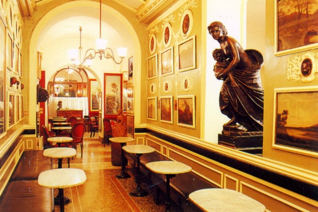 antico caffè greco roma via condotti centro storico 1700 migliori caffè a roma