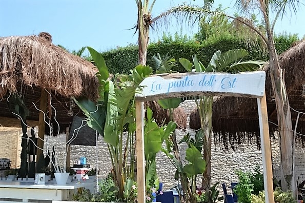 colazione mare spiaggia trani porto turismo trai 70 giardino dehors ristorante