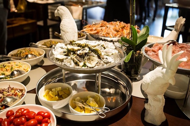 caffè dell'oro brunch https://www.facebook.com/caffedelloro/photos/a.267075876832754.1073741828.236623053211370/541056506101355/?type=3&theater