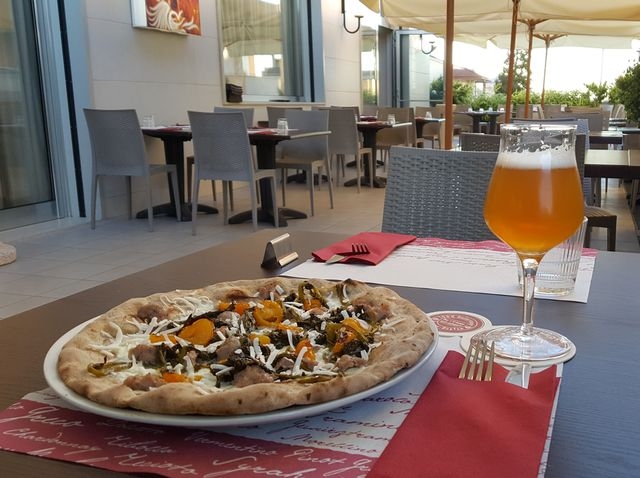 la fenice castellana grotte puglia pizza birra