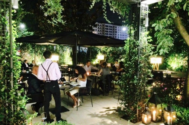 glamour steak house