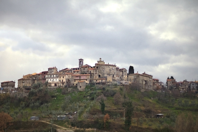 casaprota cinque luoghi della sabina weekend visita turismo ristoranti medioevo borgo valle del farfa la tenuta resort agricolo