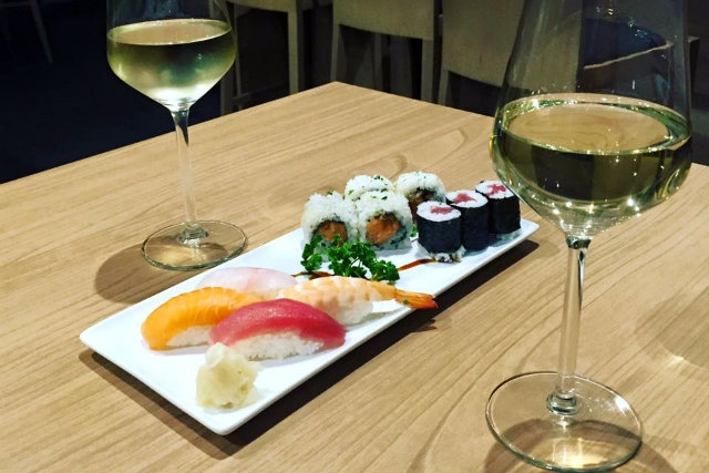 aperitivo con il sushi in veneto