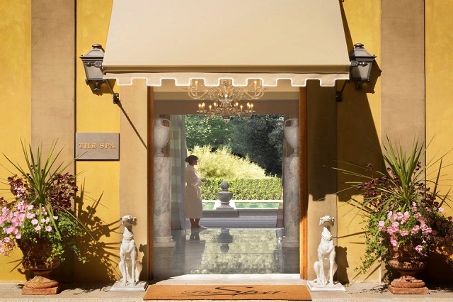 four seasons firenze https://www.facebook.com/fourseasonshotelflorence/photos/a.10150601689929752.404341.207537764751/10150601692639752/?type=3&theater