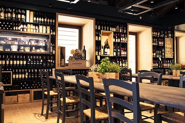 wine bar