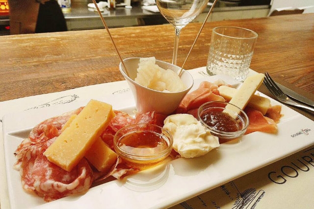 aperitivo con tagliere veneto