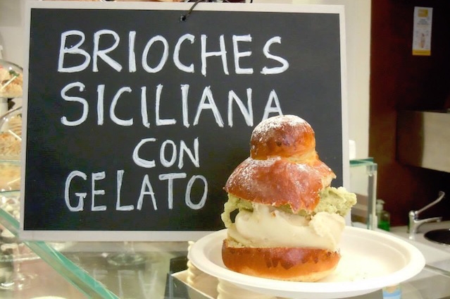 arà è sicilia firenze
https://www.facebook.com/araesicilia/photos/a.732626453445133.1073741843.656100667764379/732627520111693/?type=3&theater