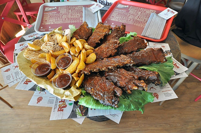 man vs food treviso
