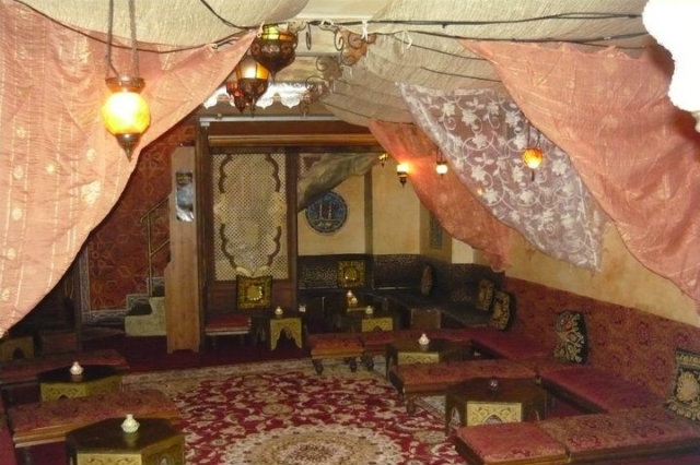 shisha narghilé, napoli, sapori d'oriente a napoli, dove mangiare arabo a napoli