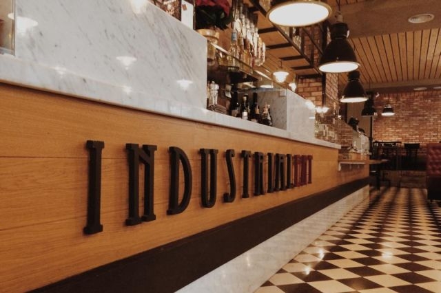 dove mangiare insalata a roma industrial eat