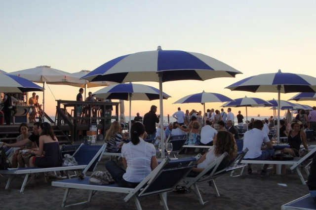aperitivi spiaggia roma