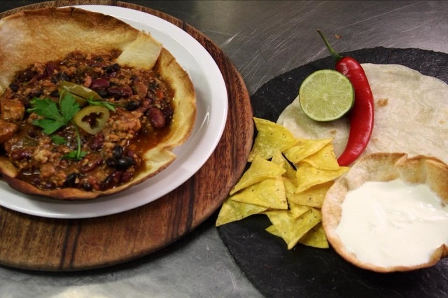 tijuana https://www.facebook.com/ristorantetijuana/photos/a.1103904486292736.1073741830.269268326423027/2051700838179758/?type=3&theater