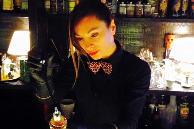 sabrina galloni barlady bartender firenze gurdulù
https://www.facebook.com/gurdulufirenze/photos/a.796700633791187.1073741828.795890760538841/815332551927995/?type=3&theater
