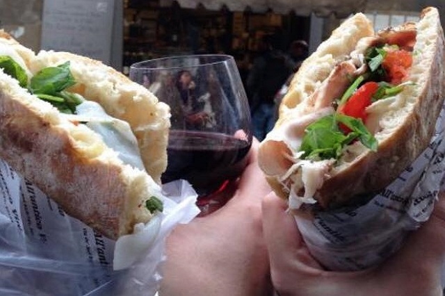 all'antico vinaio firenze https://www.facebook.com/allanticovinaio/photos/pb.146643895438806.-2207520000.1452696963./574512202651971/?type=3&theater