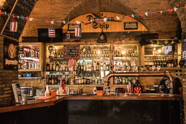 drunken ship pub american dopocena a campo de fiori roma birra party feste eventi fino a tardi centro storico bere a roma
