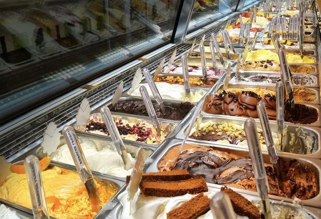 gelateria la scimmietta trani