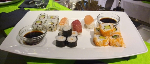 aperitivo, sushi, central bar, brindisi