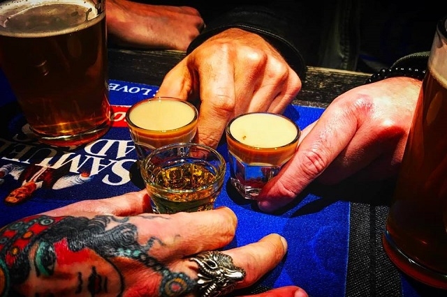 one eyed jack https://www.facebook.com/oneeyedjackbar/photos/a.392935116355.178640.112101581355/10154317532431356/?type=3&theater