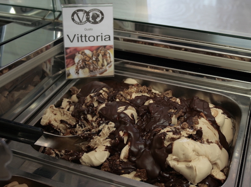 redattori licheri vittoria beach gelato vittoria