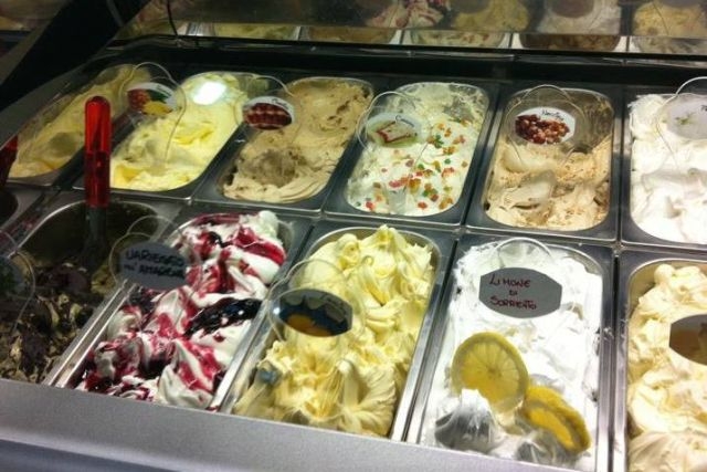 gelateria litorale laziale i pasticcioni ostia