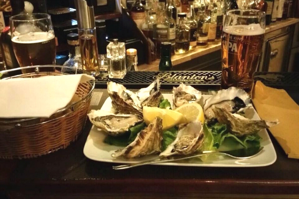 le bon bock ostriche birra aperitivo scozzese monteverde portuense guida ai migliori aperitivi di roma quartiere per quartiere
