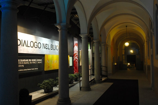 i locali più strani di milano