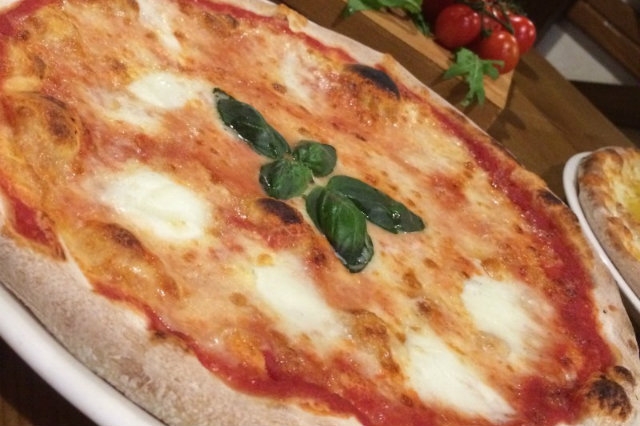 pizza al kamut lecce